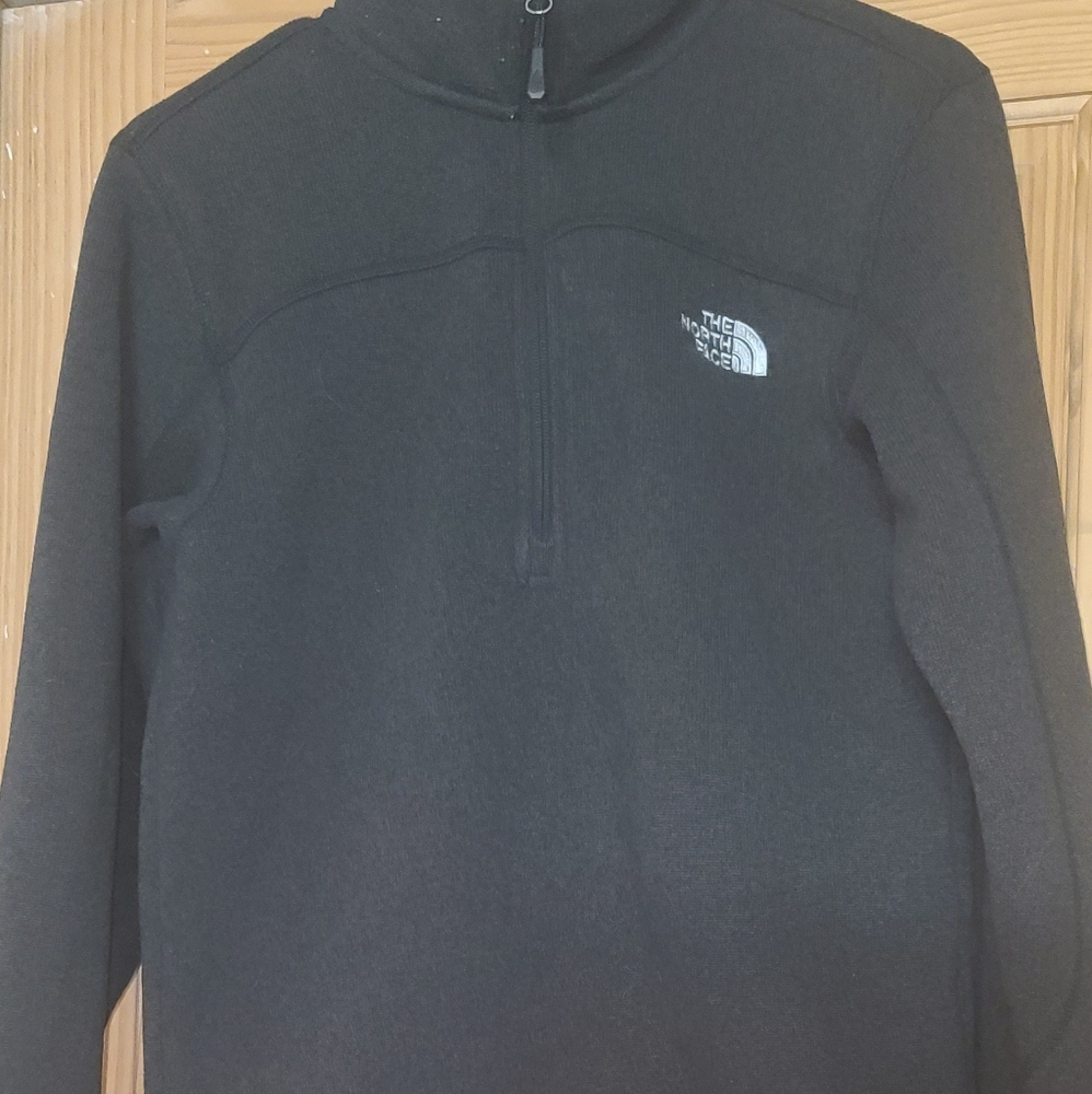 Northface Pull Over - image 1